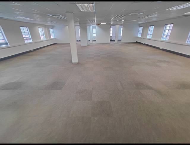 426M² OFFICE TO LET IN FOURWAYS